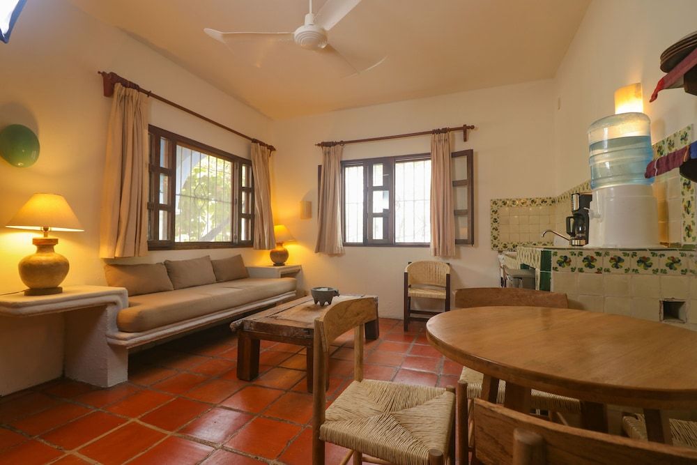 Bungalows Santa Cruz King Suite with Terrace 6