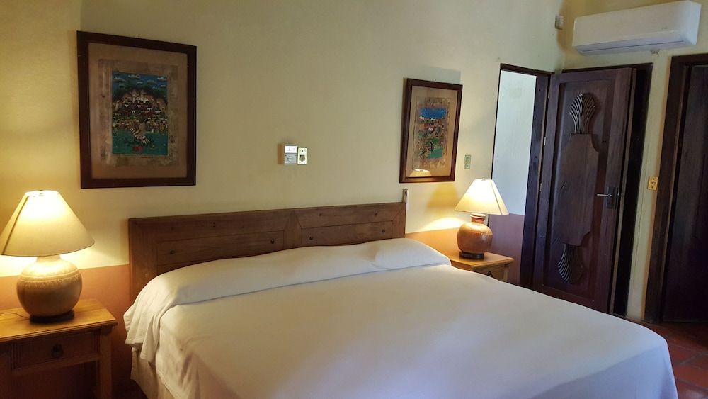 Bungalows Santa Cruz King Suite with Terrace