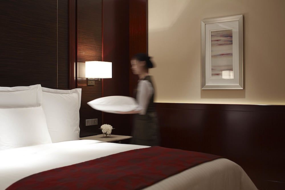 Deluxe Room, 1 King Bed, River View