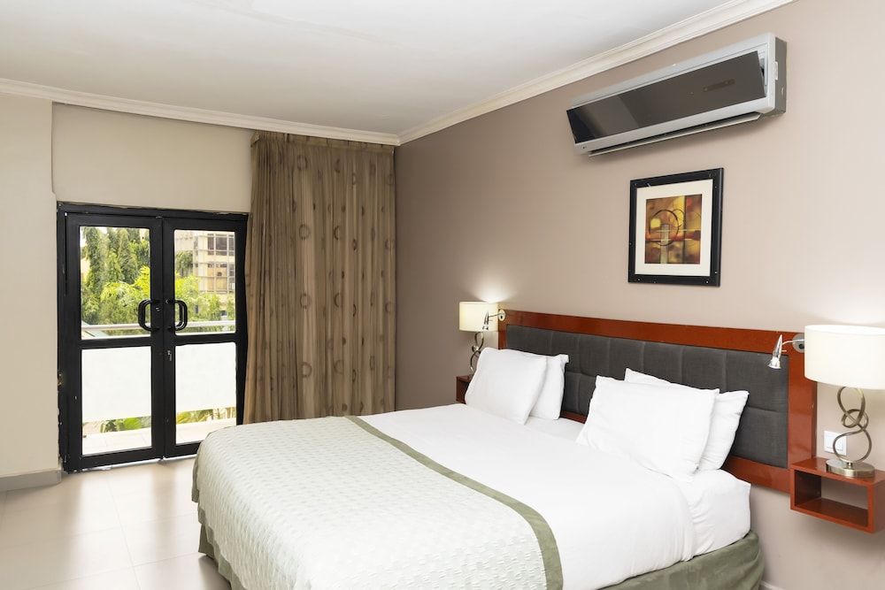 Suite, 1 Queen Bed, Non Smoking