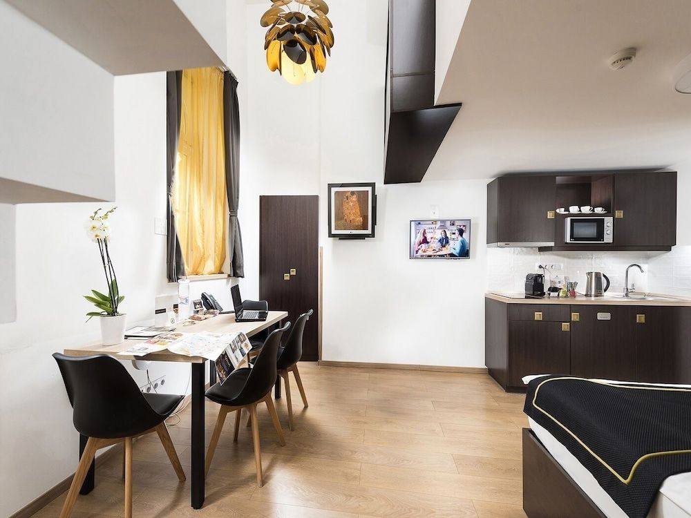 Opera Garden Hotel & Apartments Double Onsite Studio - New Opposite Building 5