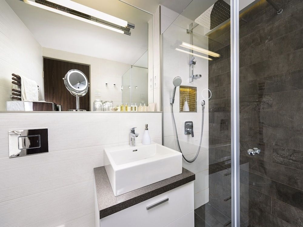 Opera Garden Hotel & Apartments Double Onsite Studio - New Opposite Building 10