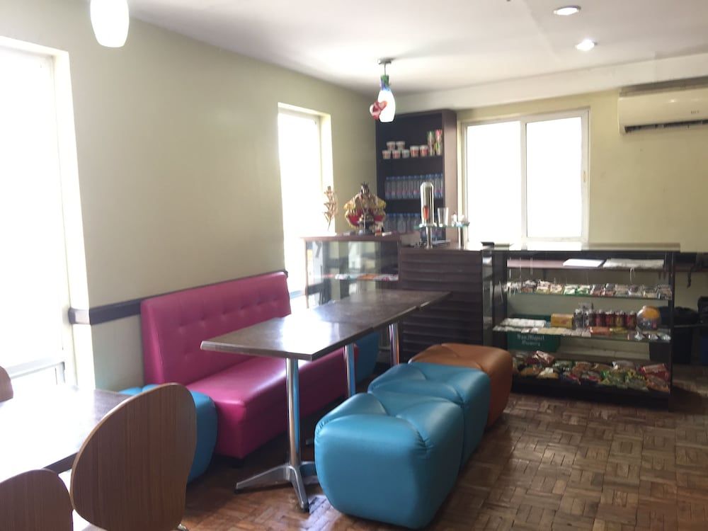 undefined Sampaguita Suites Plaza Garcia 6