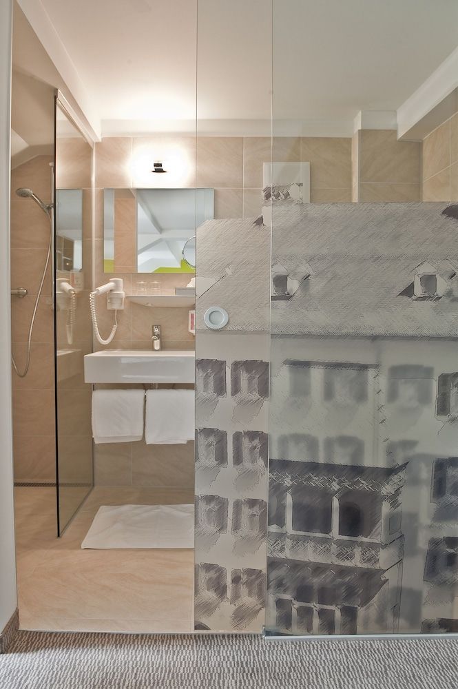 Basic Hotel Innsbruck Basic Double Room 14