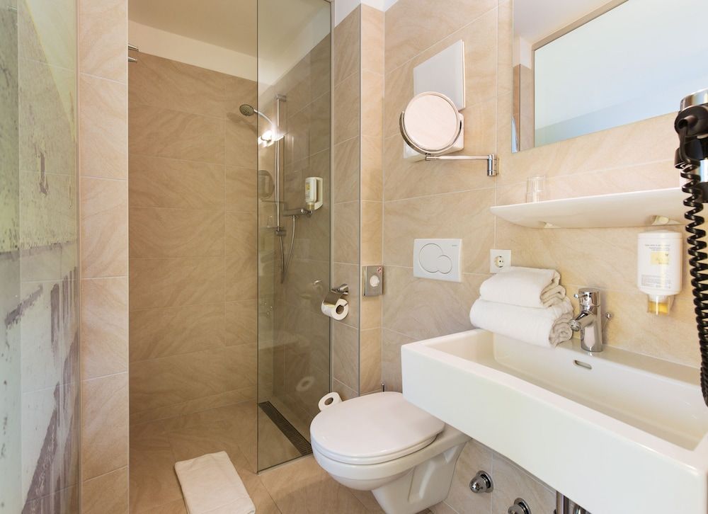 Basic Hotel Innsbruck Basic Double Room 19