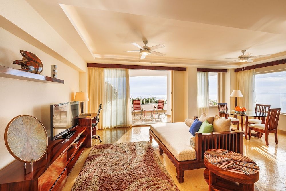 Master Suite Ocean View with Jacuzzi