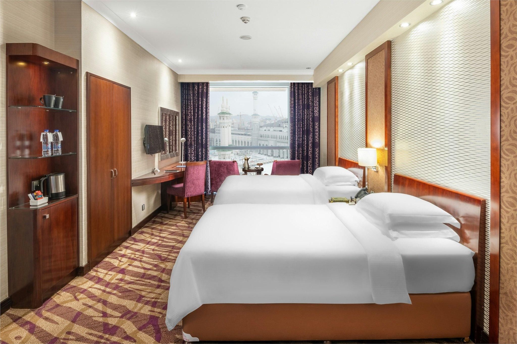 Spacious Partial Kaaba View Two Bedroom Suite