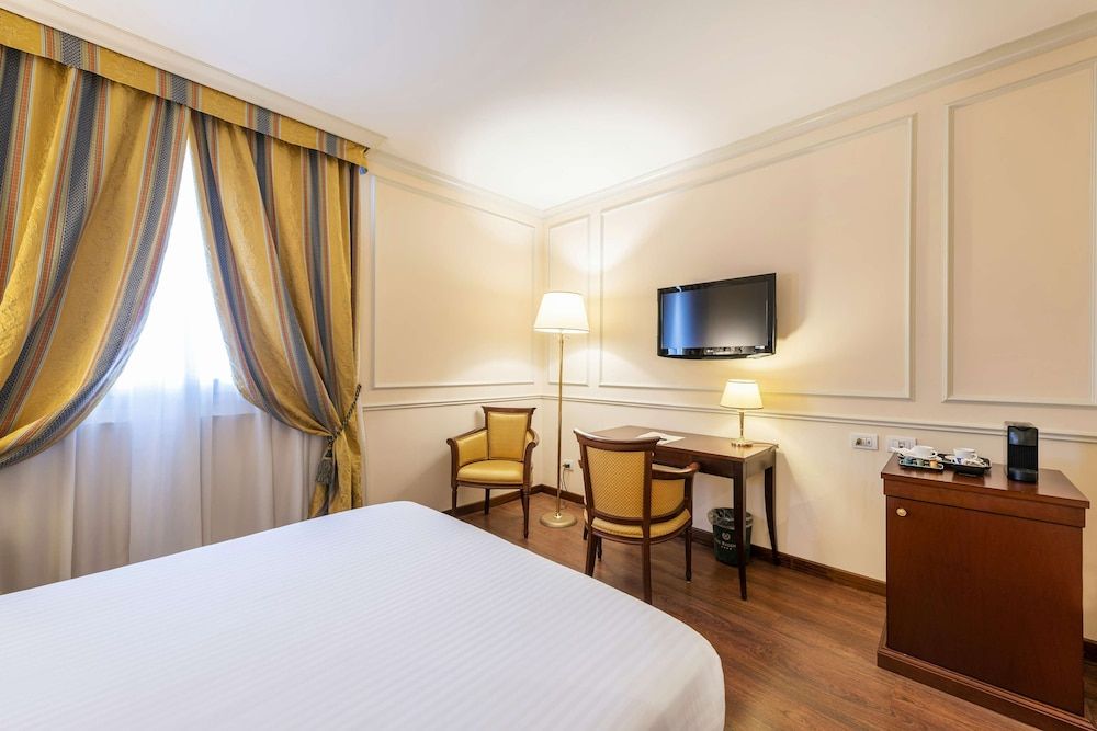 Superior Room, 1 Queen Bed, Non Smoking