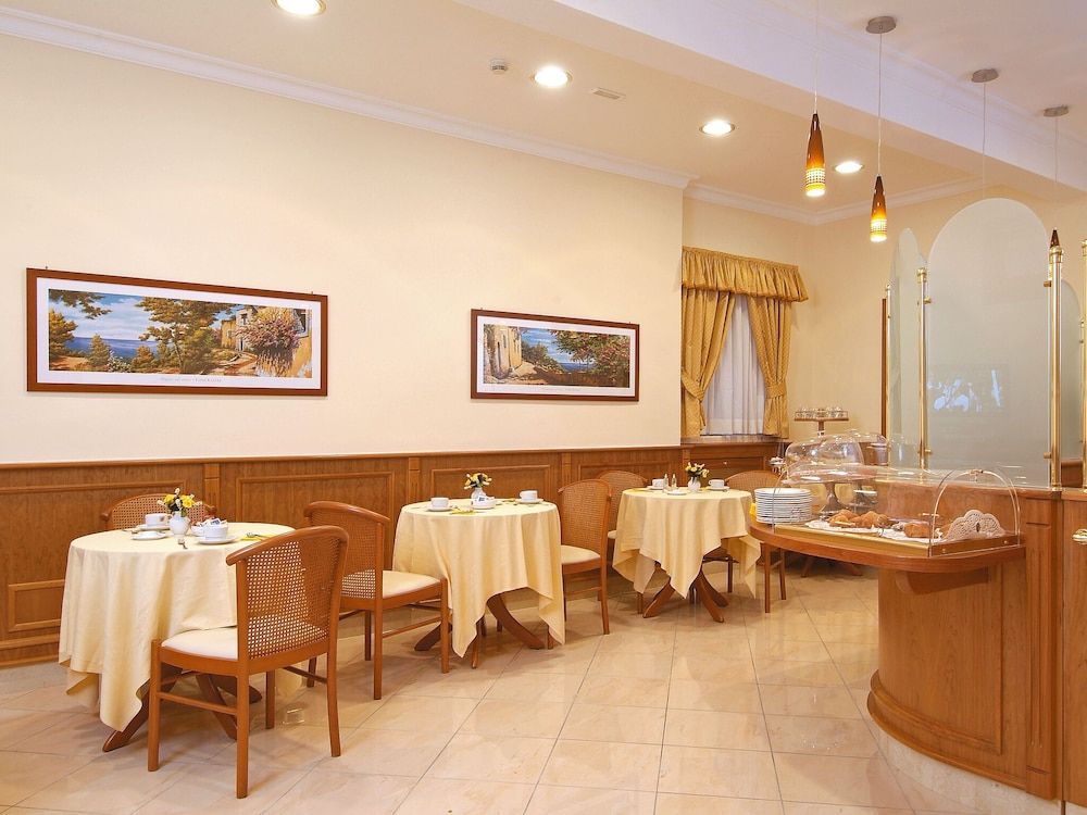 undefined Buono Hotel 6