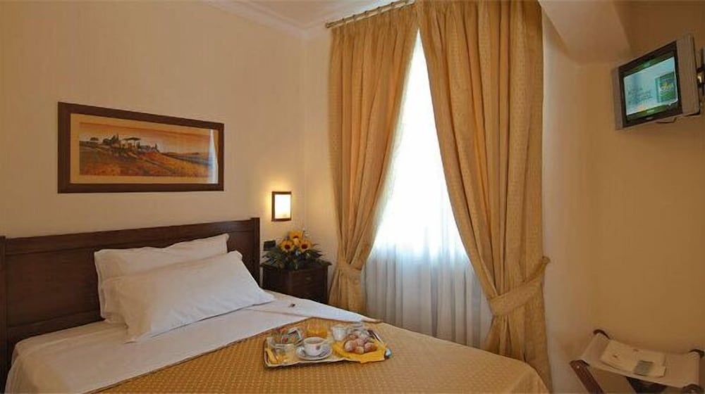 undefined Buono Hotel 2