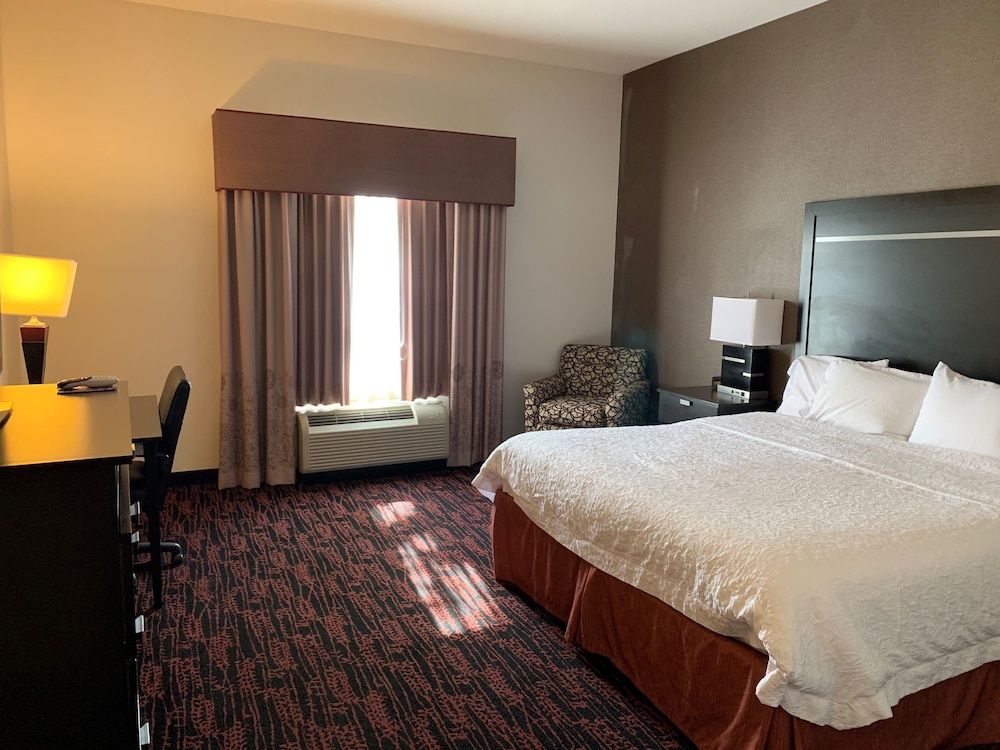 One King Bed, Non-Smoking, Accessible
