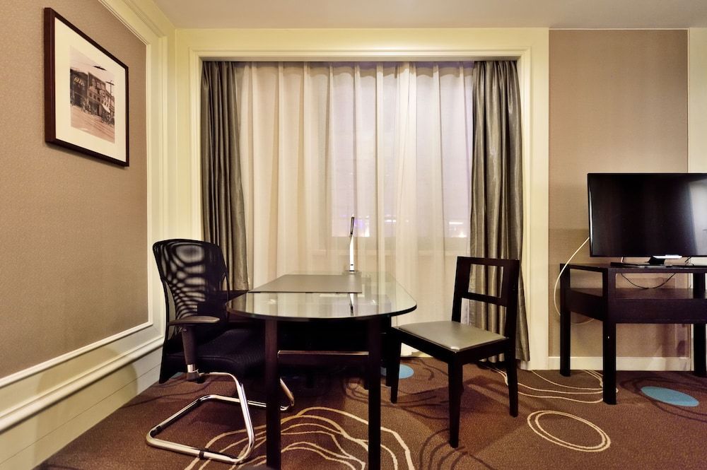 Jinjiang Metropolo Hotel Classiq, YMCA Urban Room with King Bed 6