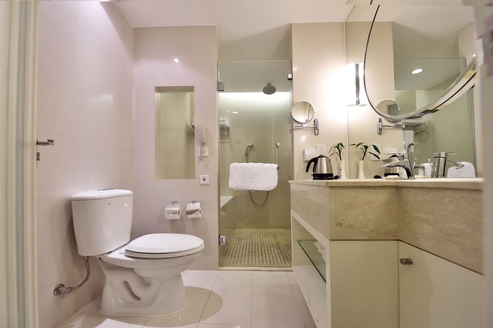 Jinjiang Metropolo Hotel Classiq, YMCA Premier Deluxe Queen Room 4