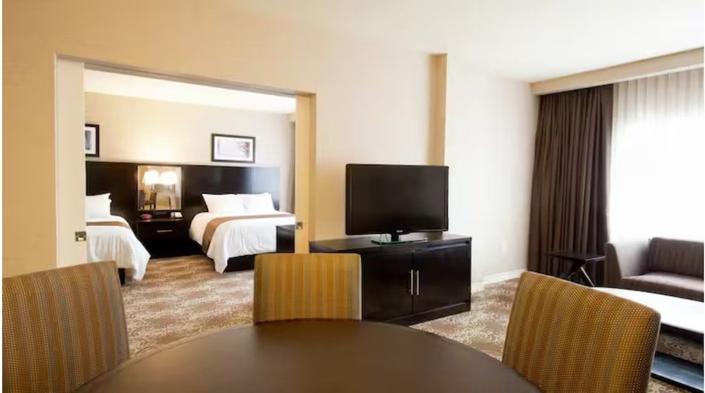 Deluxe Suite or Suite, 1 King Bed, Deluxe