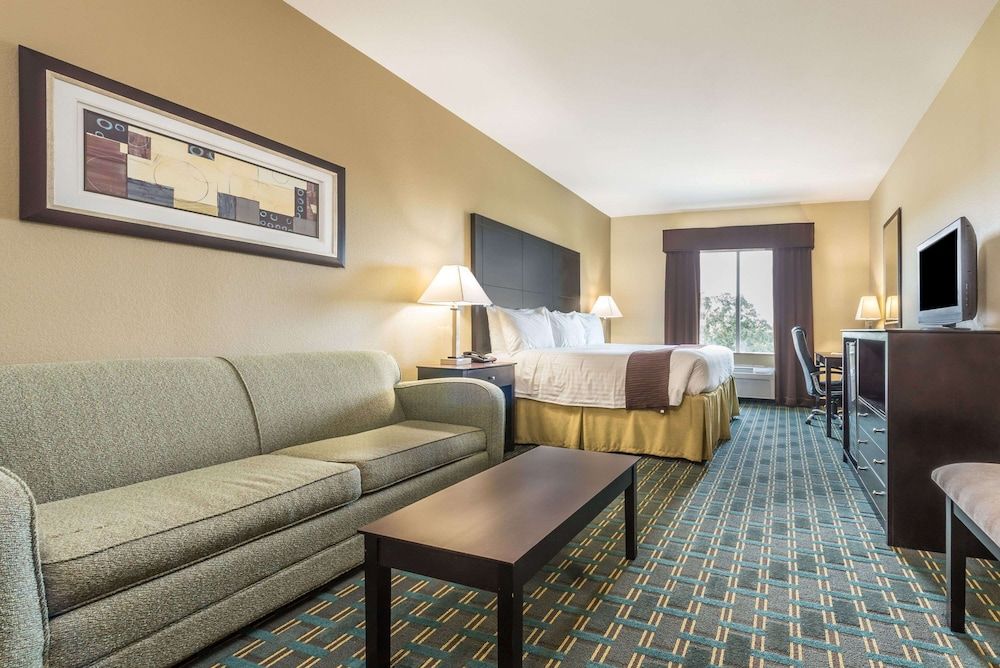 Studio Suite, 1 King Bed, Non Smoking
