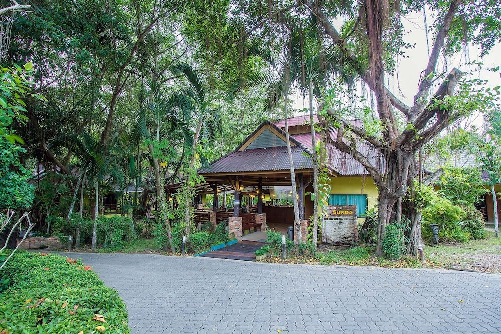 undefined Sunda Resort 6