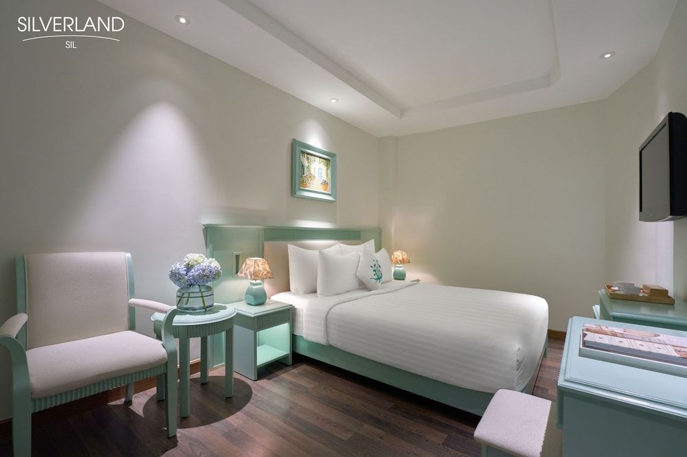 undefined Silverland Sil Hotel 4