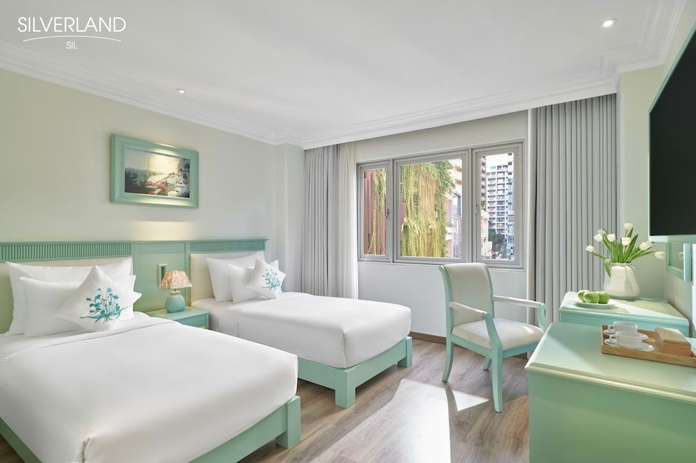 undefined Silverland Sil Hotel 8