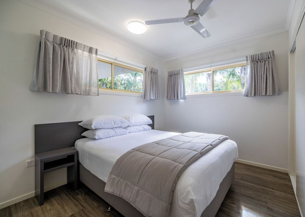 NRMA Blue Dolphin Yamba Holiday Resort Villa, 3 Bedrooms