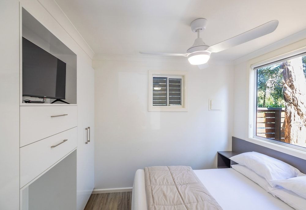 NRMA Blue Dolphin Yamba Holiday Resort Ensuite Cabins 2