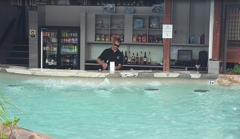 Pool Side Bar