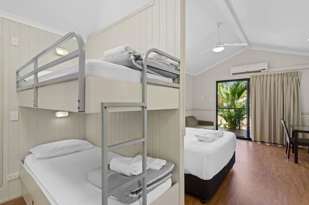 Superior 1 Bedroom Cabin