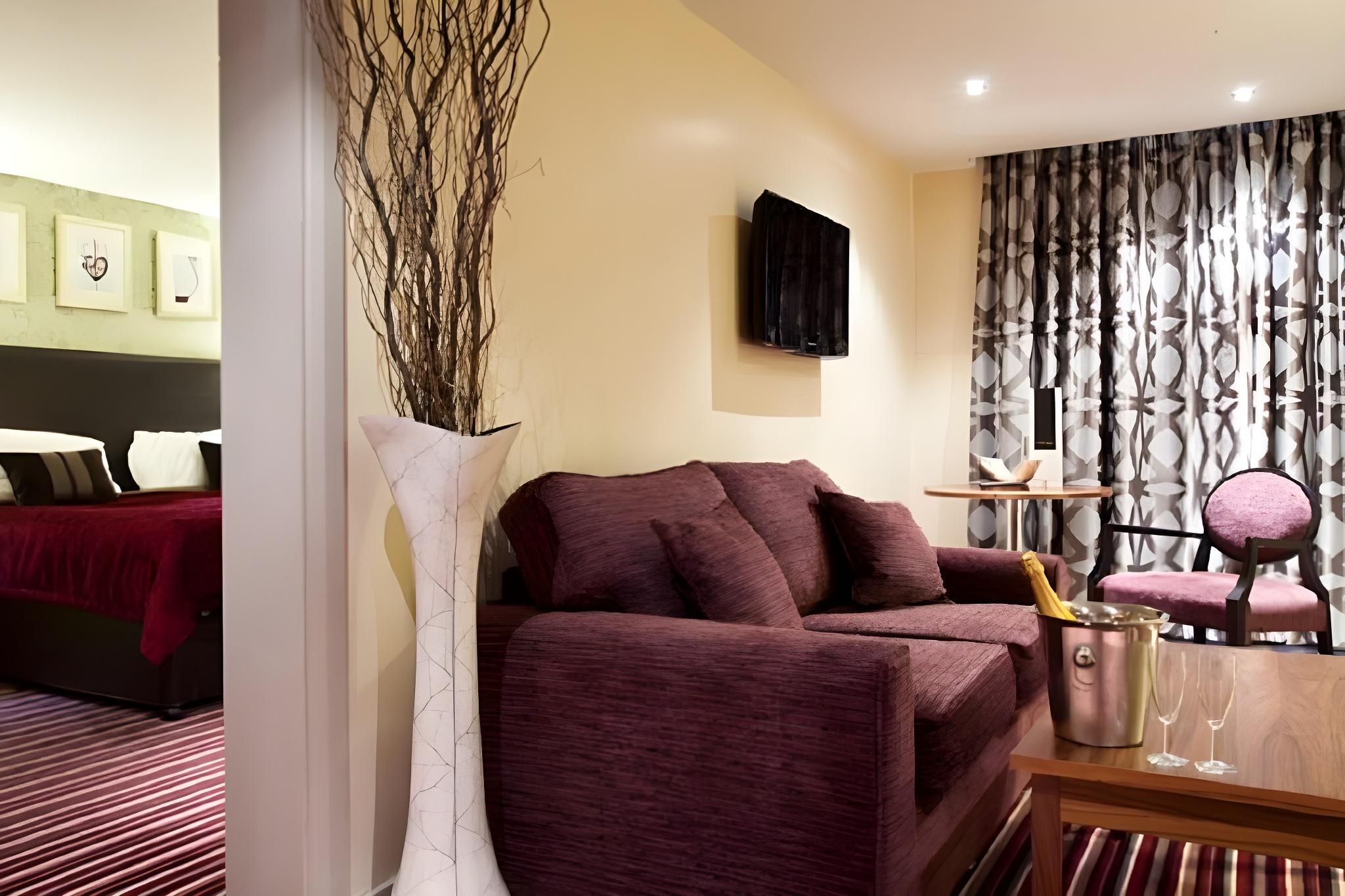Signature Suite