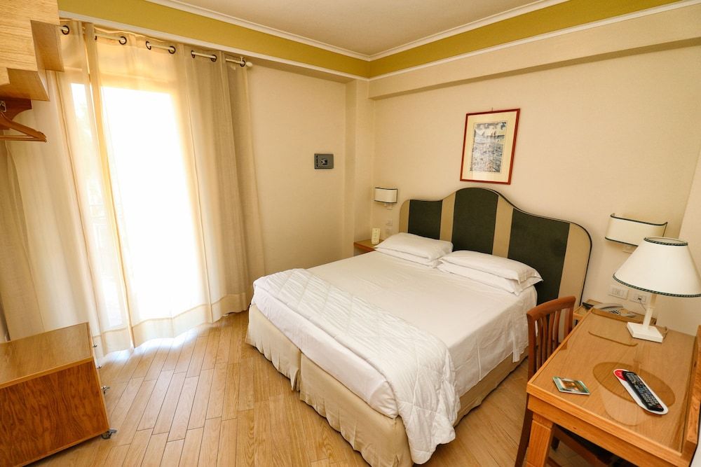Classic Double Room, Balcony