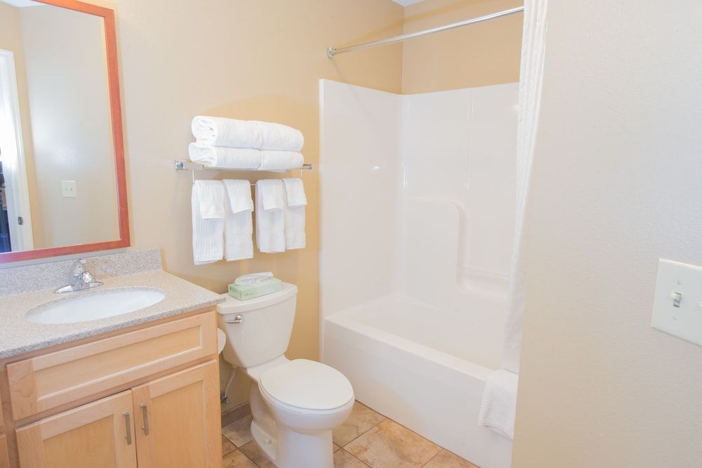Studio Suite, 1 Queen Bed