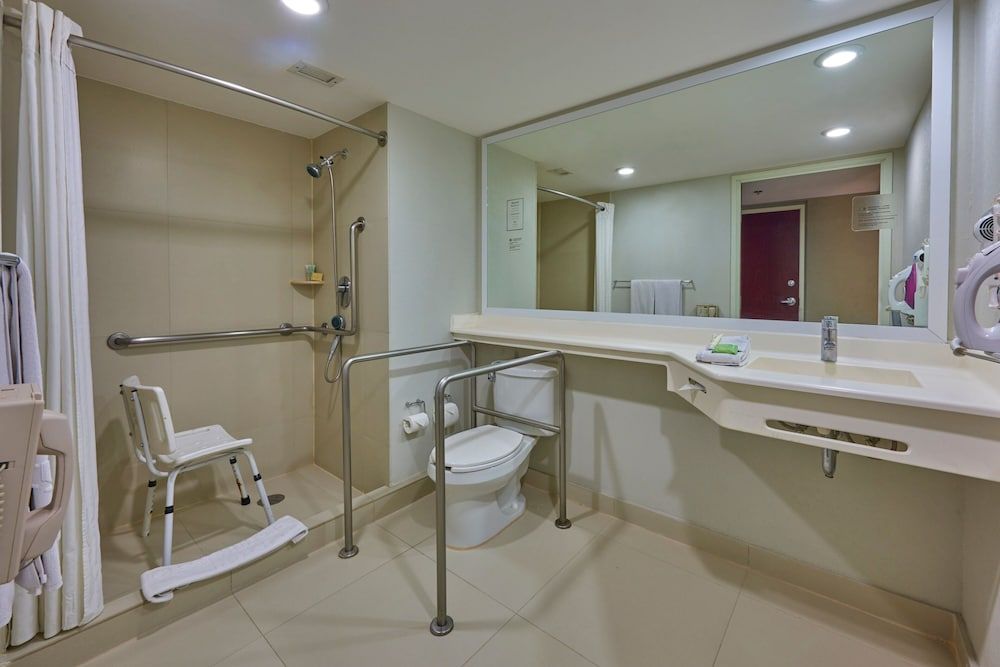 City Express by Marriott Saltillo Sur Room, 1 Queen Bed, Non Smoking 3