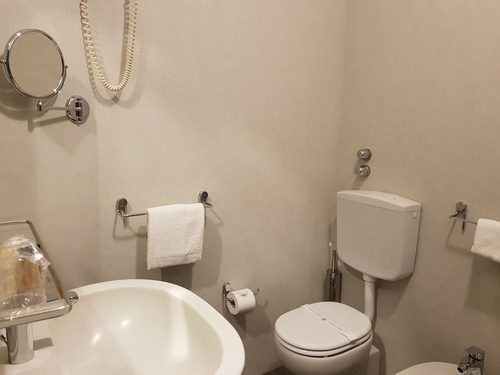 Hotel Oleggio Malpensa Triple Room 2