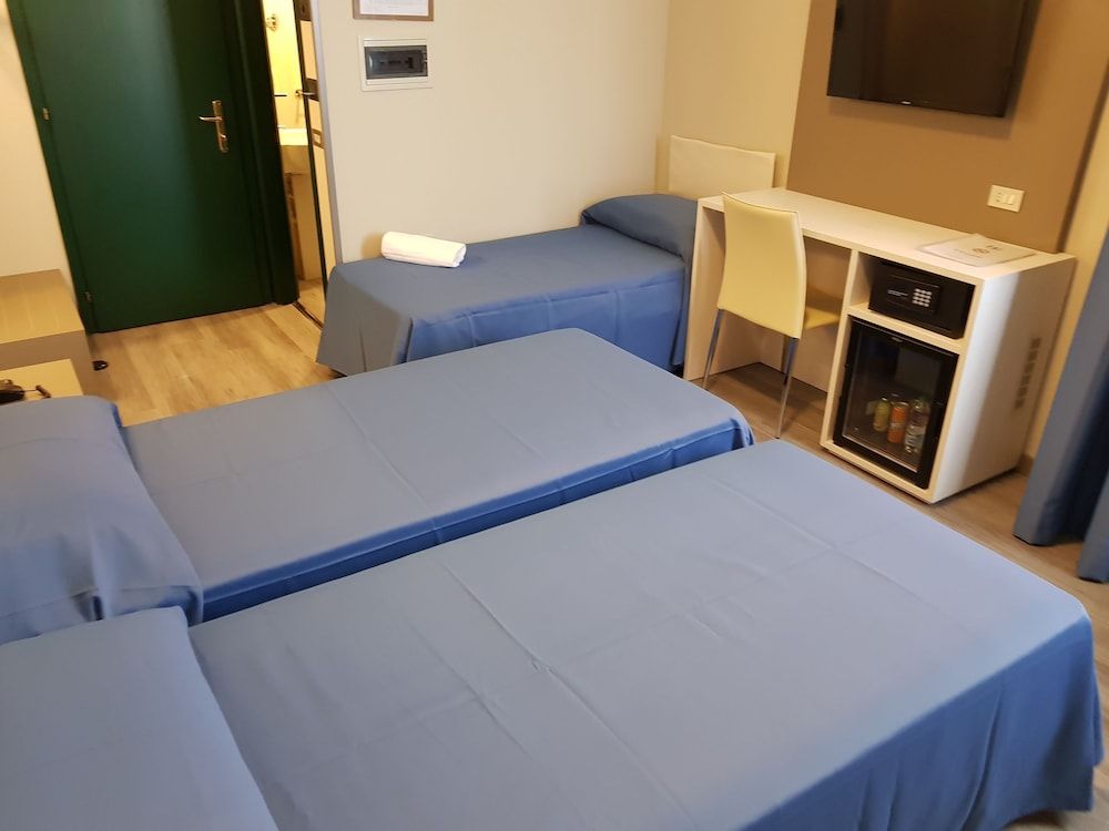 Hotel Oleggio Malpensa Triple Room 5