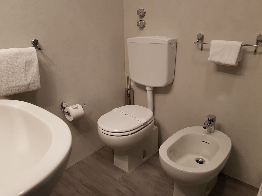 Hotel Oleggio Malpensa Double Room 4