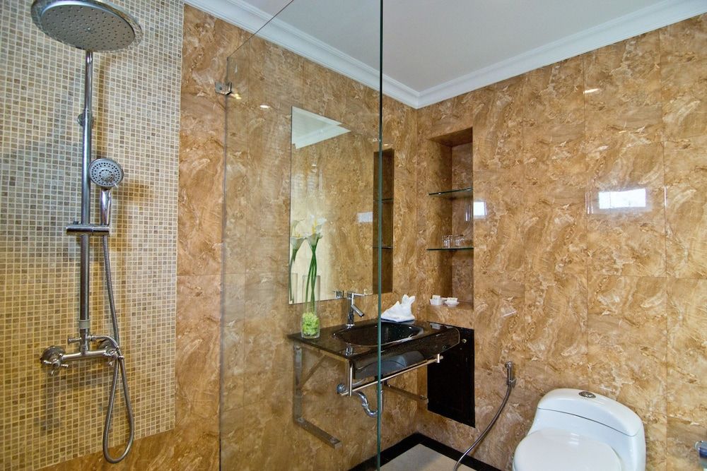 LK Mantra Pura Resort Standard Twin Room 7