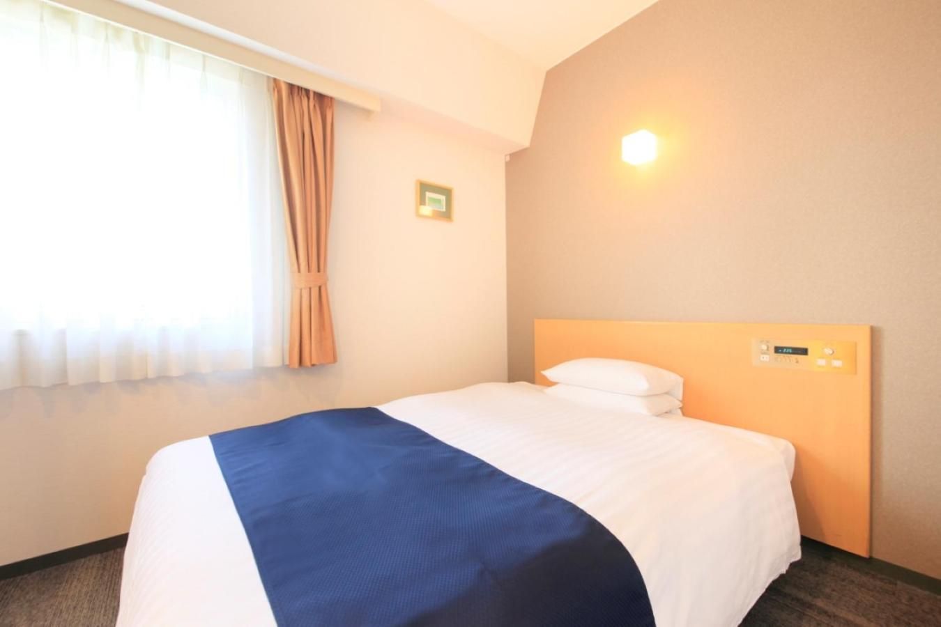 Double Room with Small Double Bed - Non-Smoking
