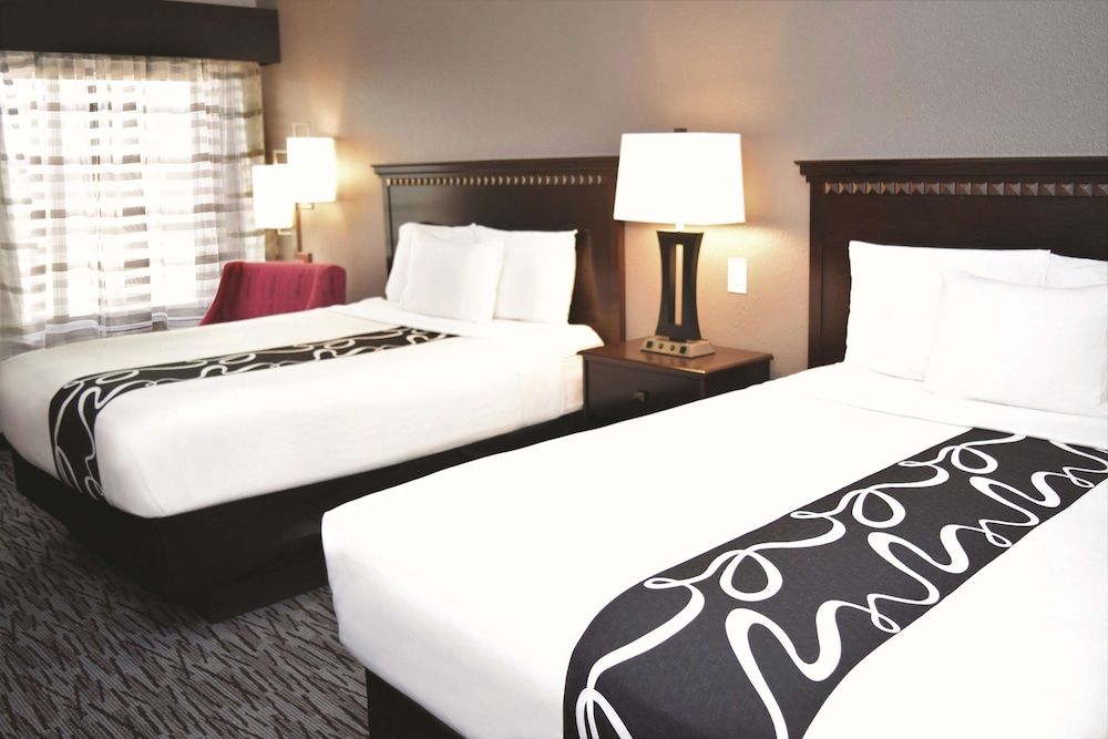 Room, 2 Queen Beds, Non Smoking
