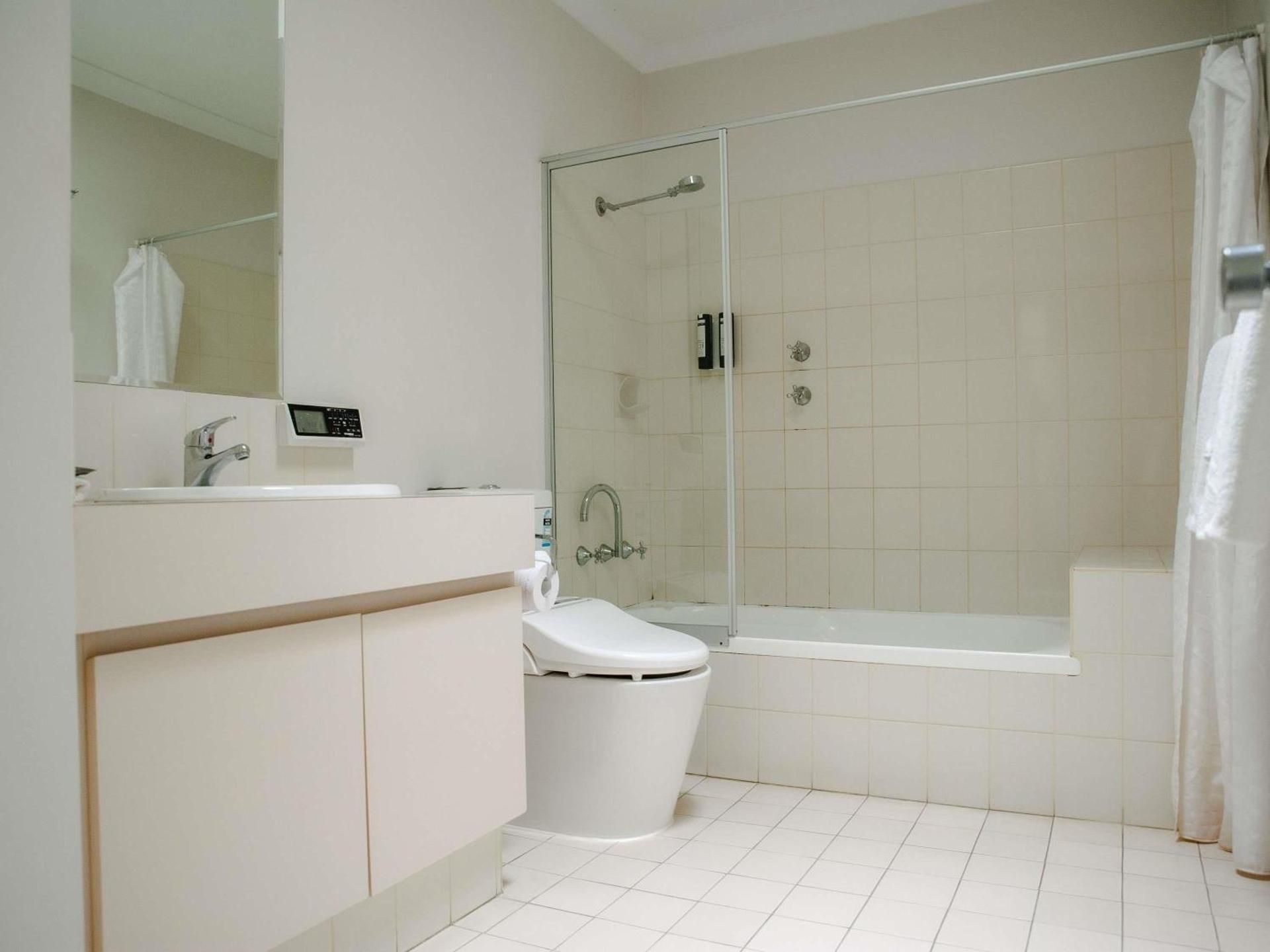 2 Bedroom Apartment 1 Double And 2 Single Beds
