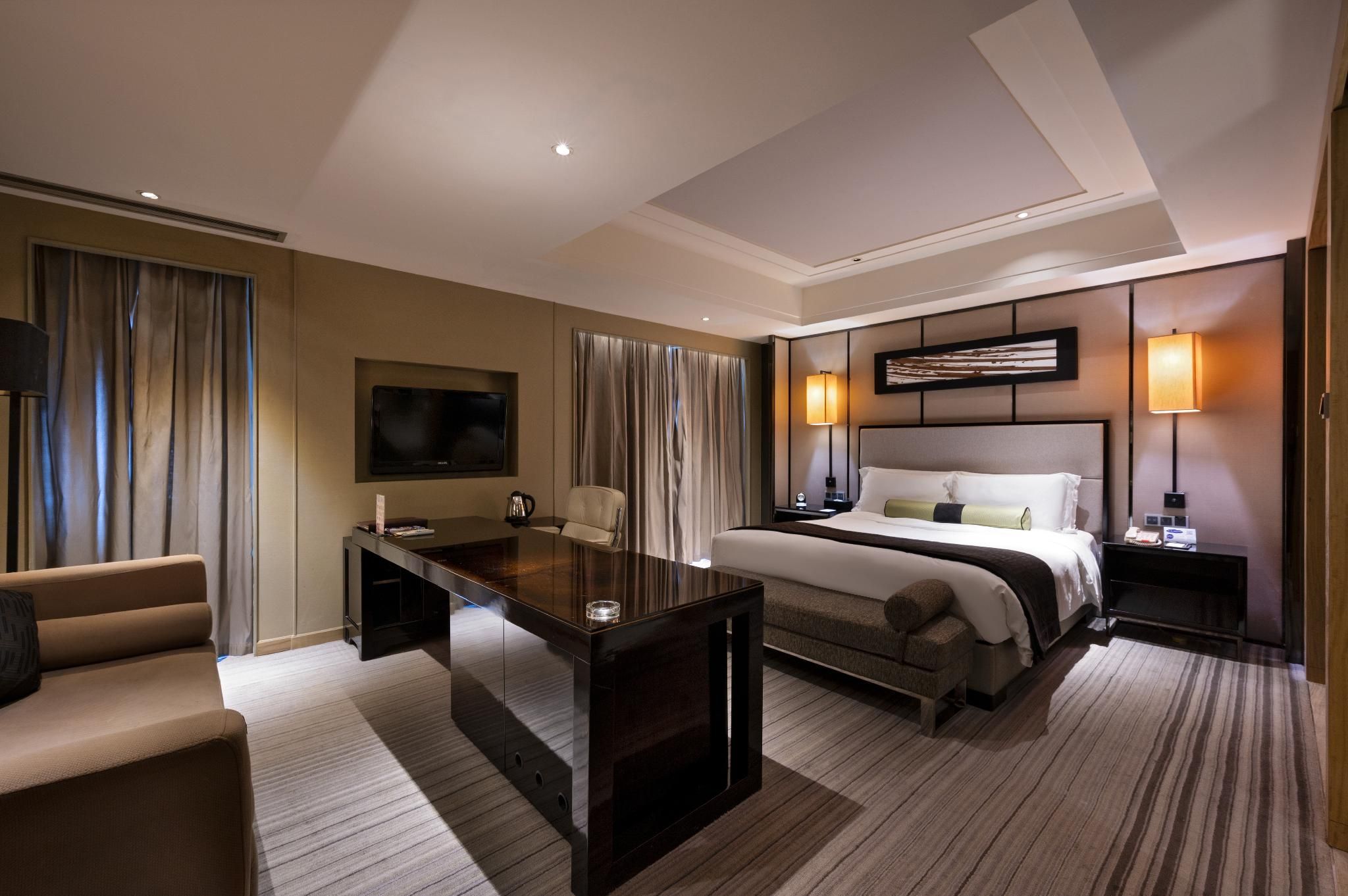 Premium Double Room with Bathtub