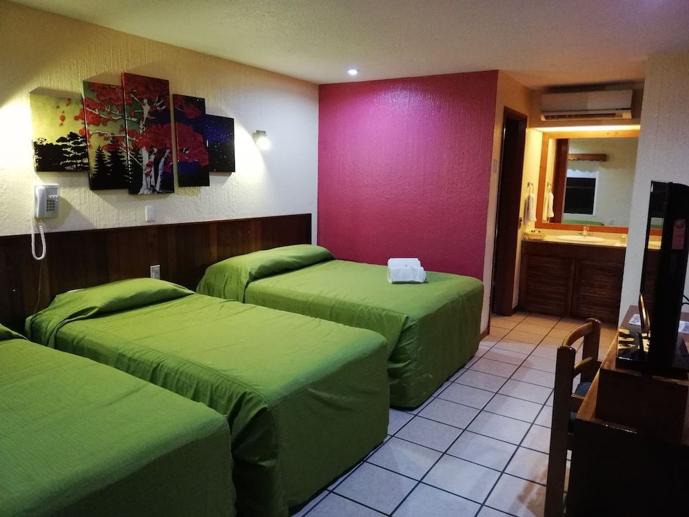 Hotel Los Andes Standard Triple Room 2