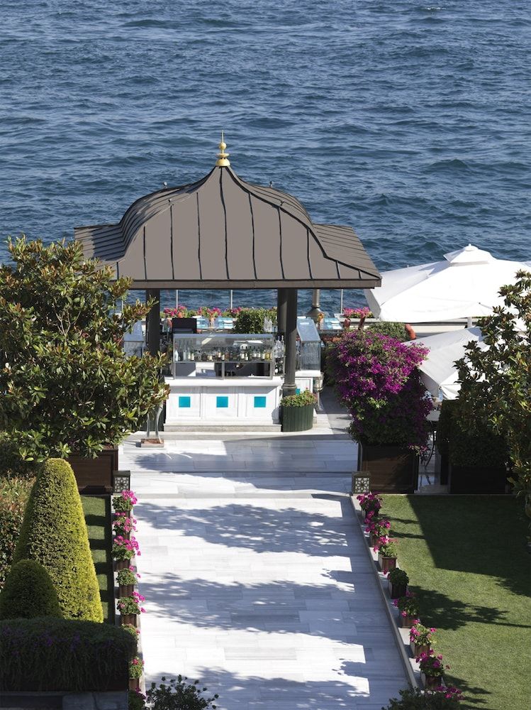 undefined Four Seasons Hotel Istanbul at the Bosphorus 3