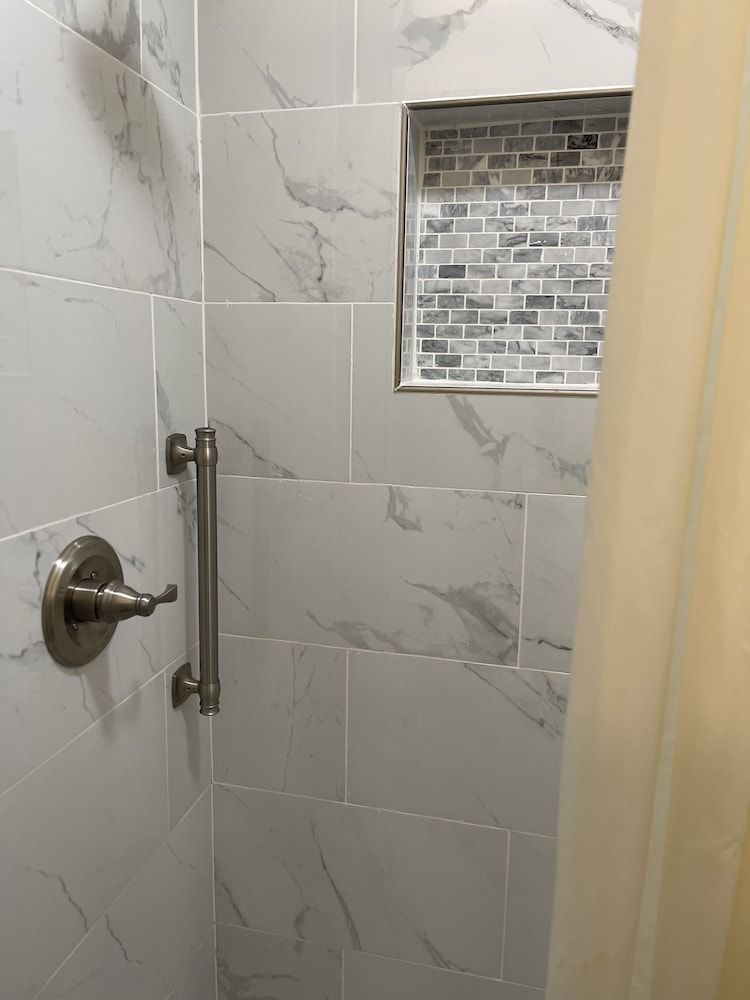 The Palomar Inn Standard Room, 1 Queen Bed, Non Smoking 6