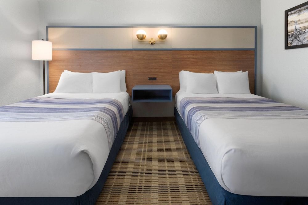 Room, 2 Double Beds, Accessible, Non Smoking (Roll-In Shower)