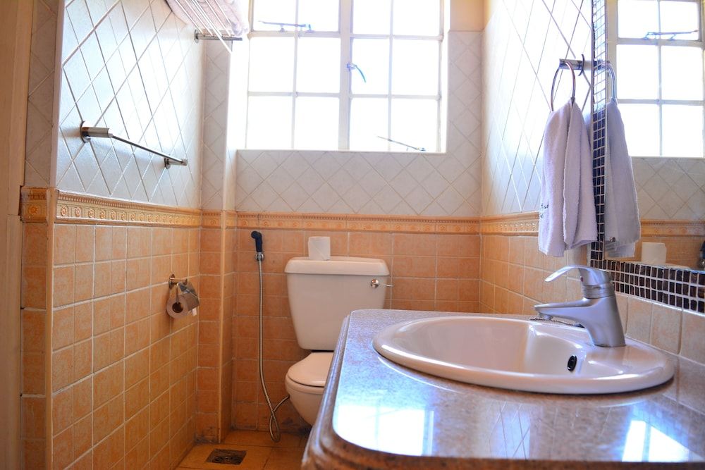 West Breeze Hotel Standard Room 3