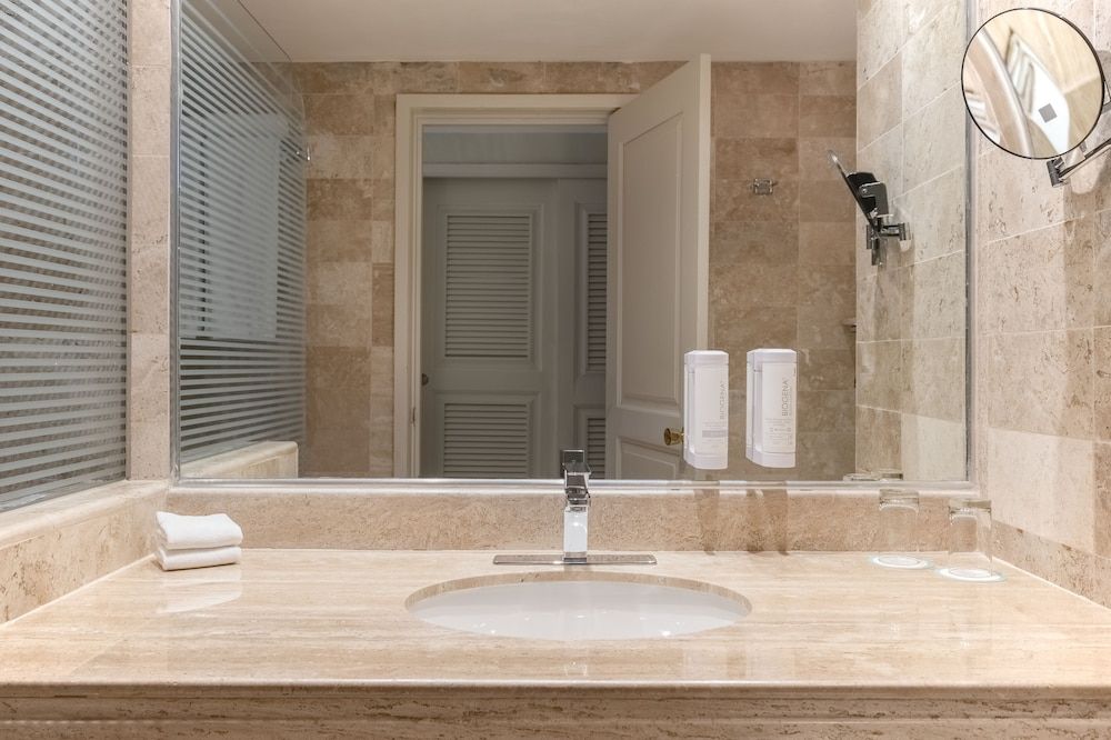 Iberostar Waves Quetzal - All Inclusive Junior Suite, Oceanfront (Beach Access) 6