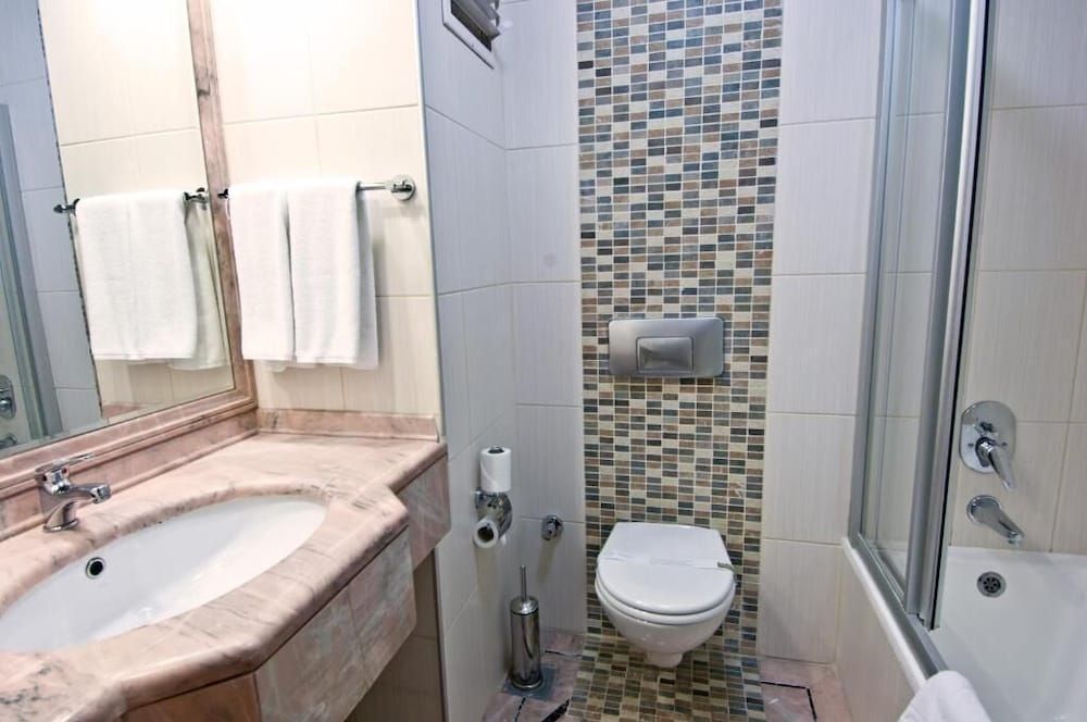 Grand Star Hotel Bosphorus & Spa Standard Double or Twin Room 7
