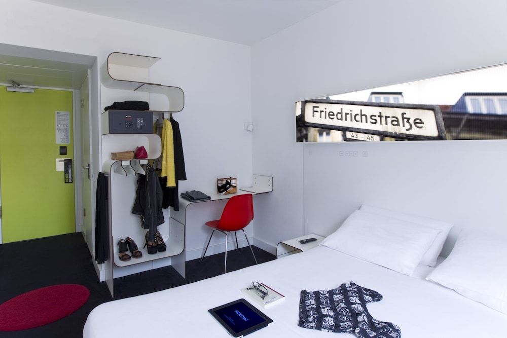 Hotel Gat Point Charlie Berlin Standard Double or Twin Room 2