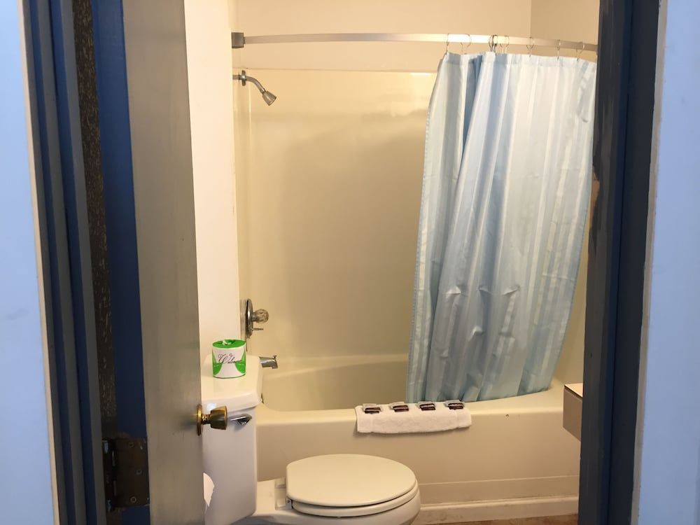 Budget Lodge Inn Abilene Two queen beds non smoking 5