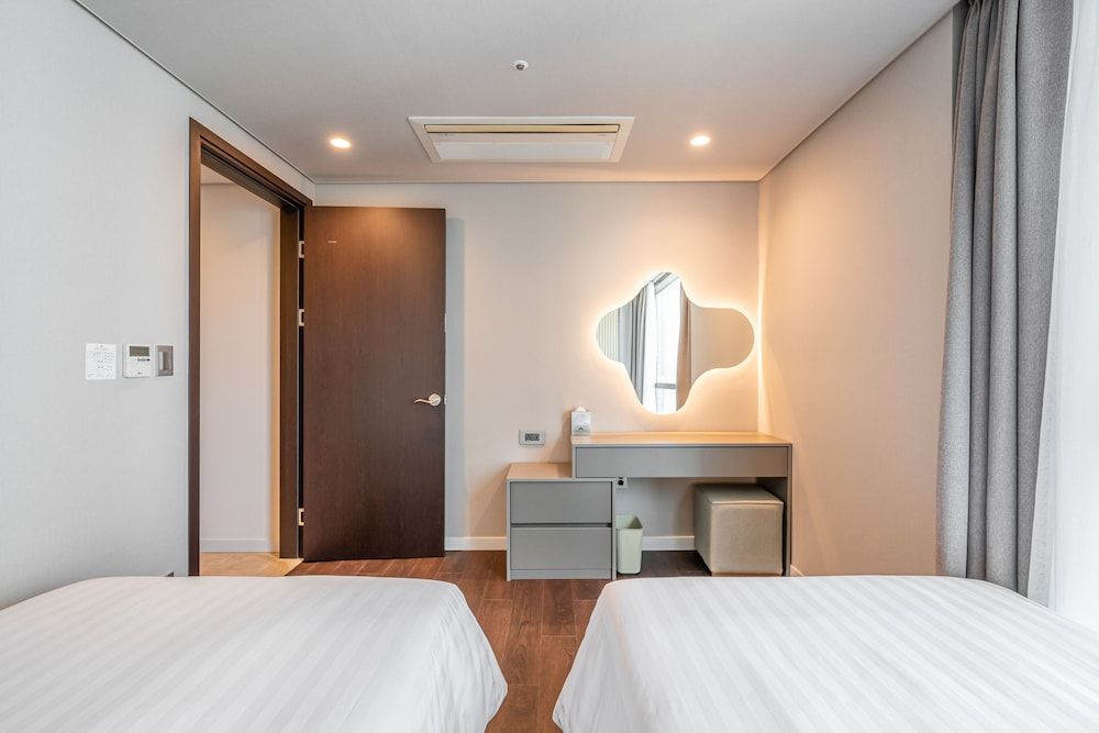 Haeundae Centum Hotel Family Suite (self-catering) 5