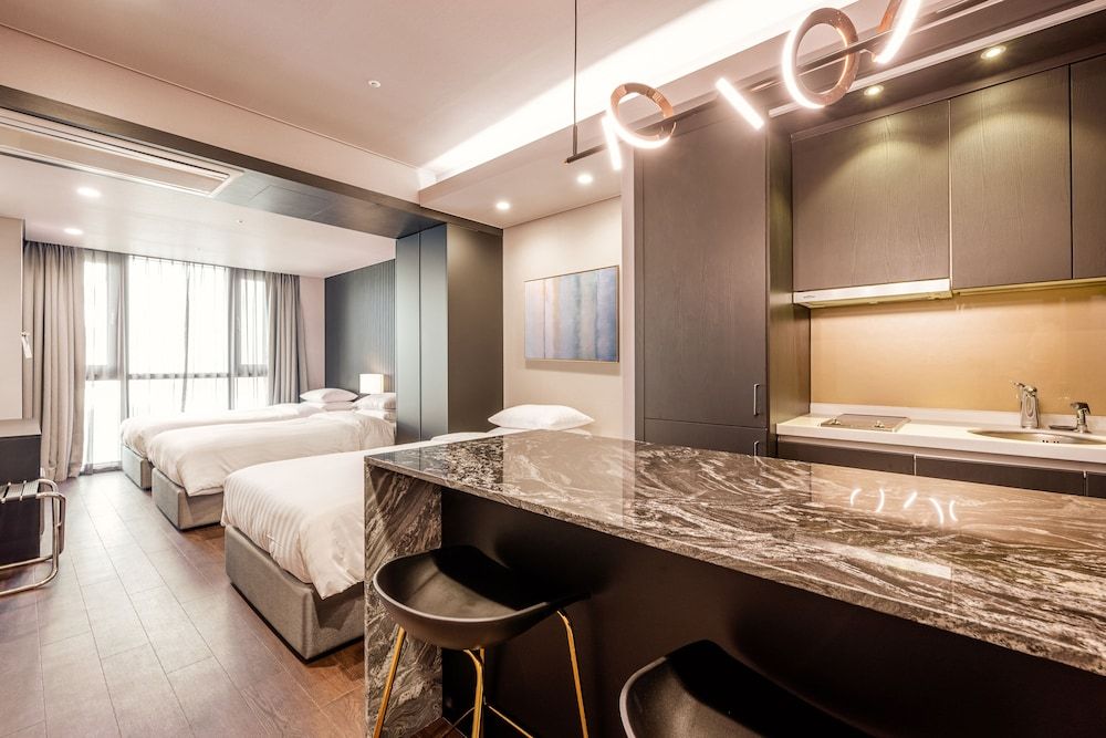 Haeundae Centum Hotel Premier Triple Room 7