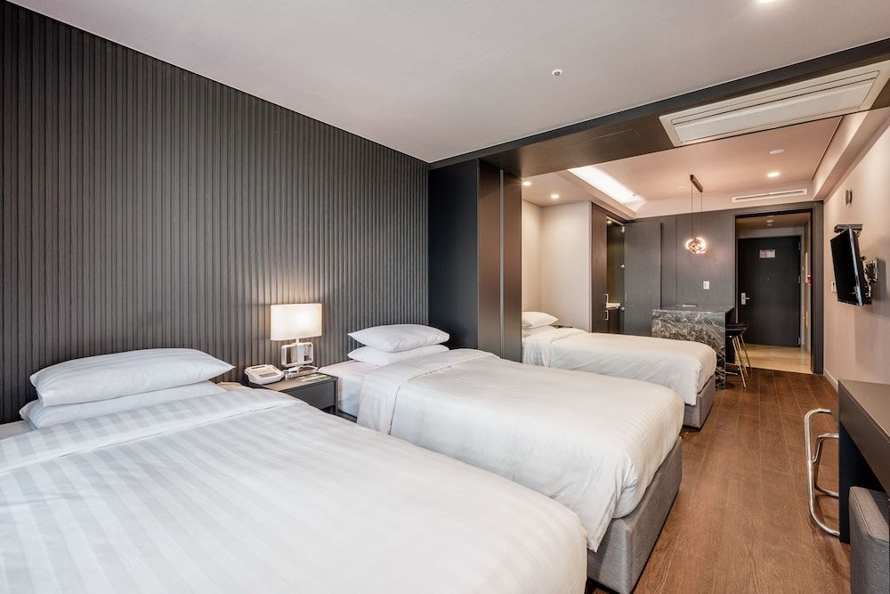 Haeundae Centum Hotel Premier Triple Room 4